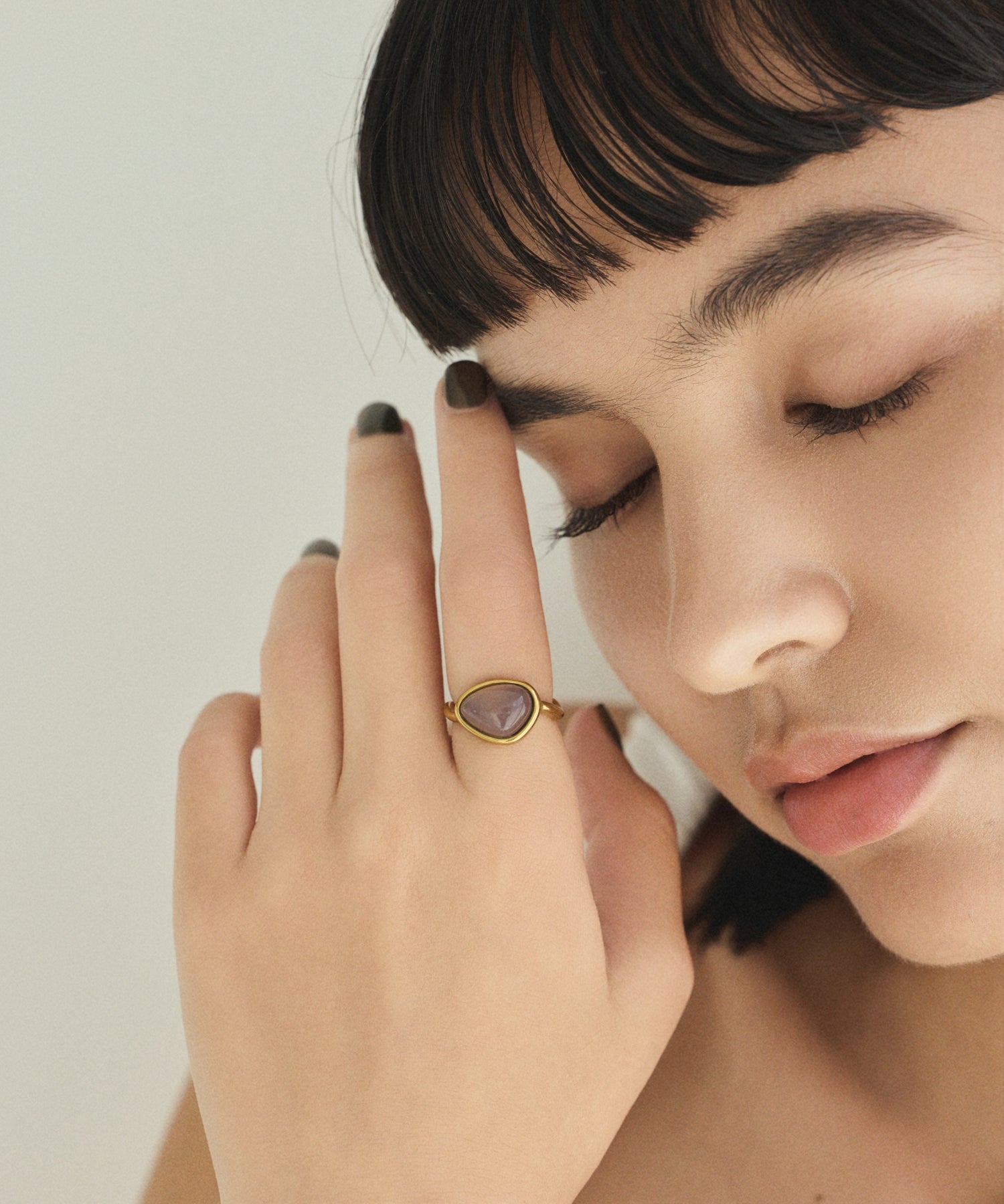 ゴールド]ネジレストーンリング