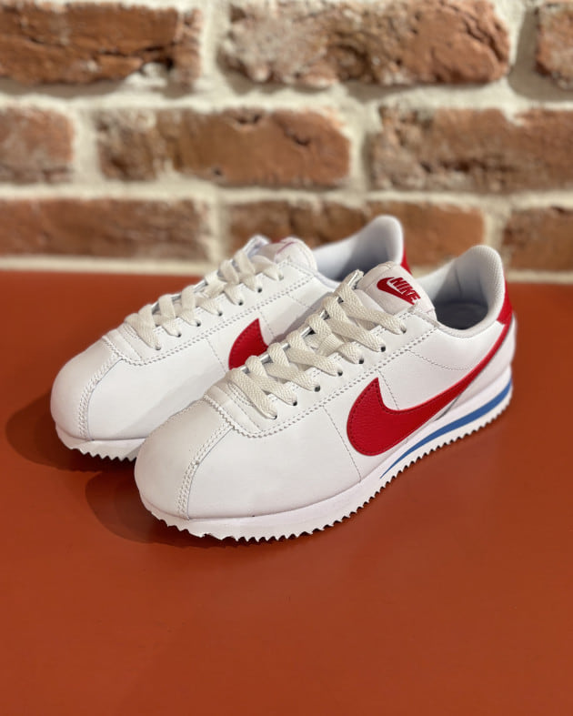 トリコロールカラーが可愛い！〈NIKE〉コルテッツ！｜ビームス ボーイ