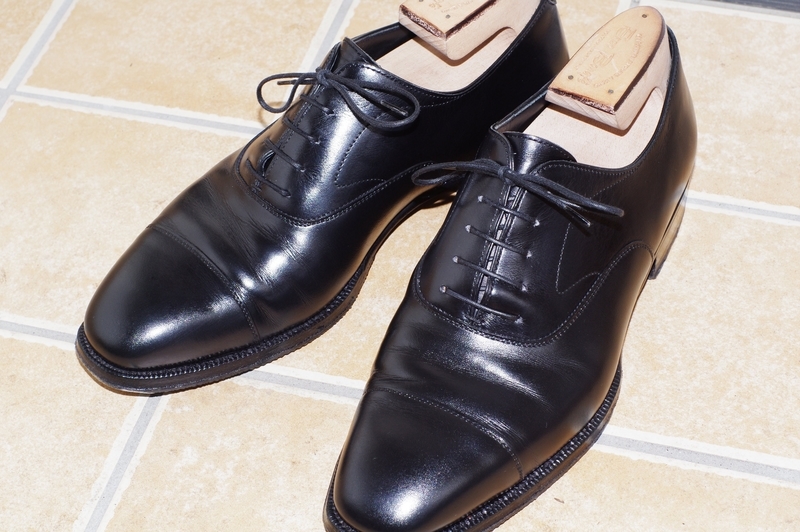 3年履いたエンツォ・ボナフェのストレートチップをレビュー - 旅支度