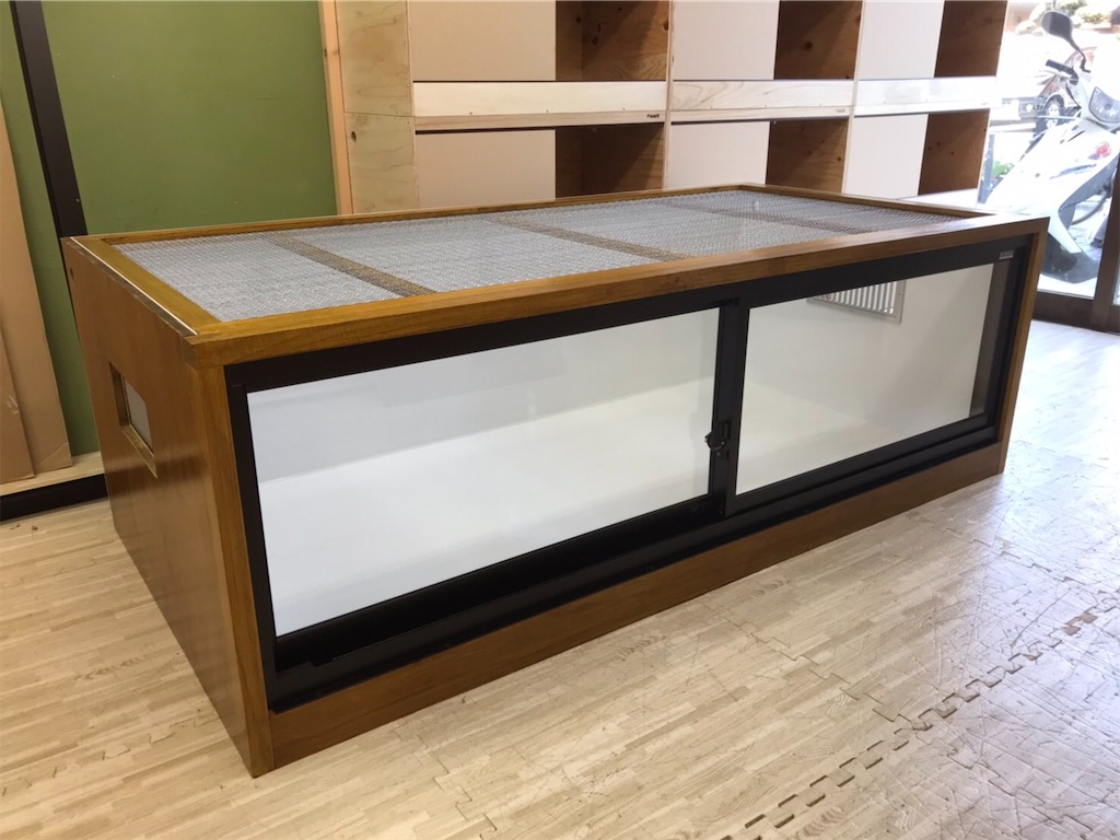 1800の大型ケージ - F and K 爬虫類・小動物木製ケージ