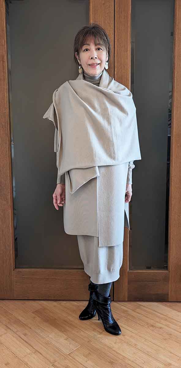 オリジナリティが際立つSOÉJUのウール混ニットを重ね着｜おうちで洗え