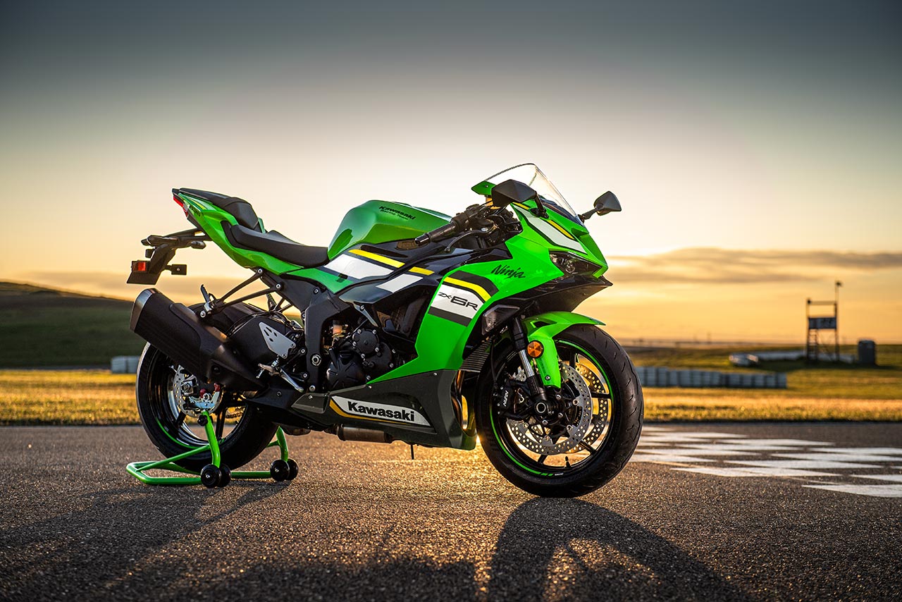 カワサキ、スーパースポーツ『Ninja ZX-6R』に新色を投入。2024年9月15