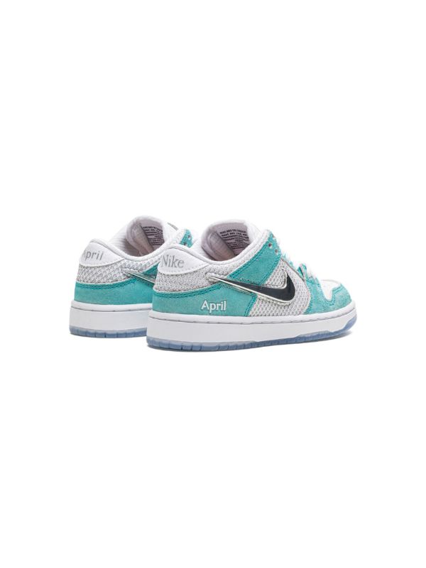 Nike Kids x April Skateboards SB Dunk Low Sneakers | Green | FARFETCH