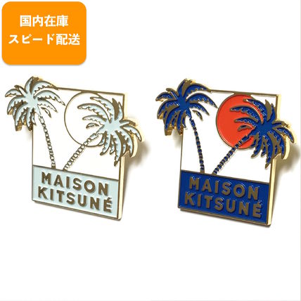 ピンバッジ MAISON KITSUNE(メゾンキツネ) - 海外通販のBUYMA