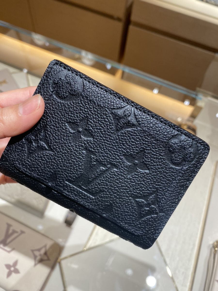 新作 ルイヴィトン ポルトフォイユ・クレア コンパクト ミニ財布