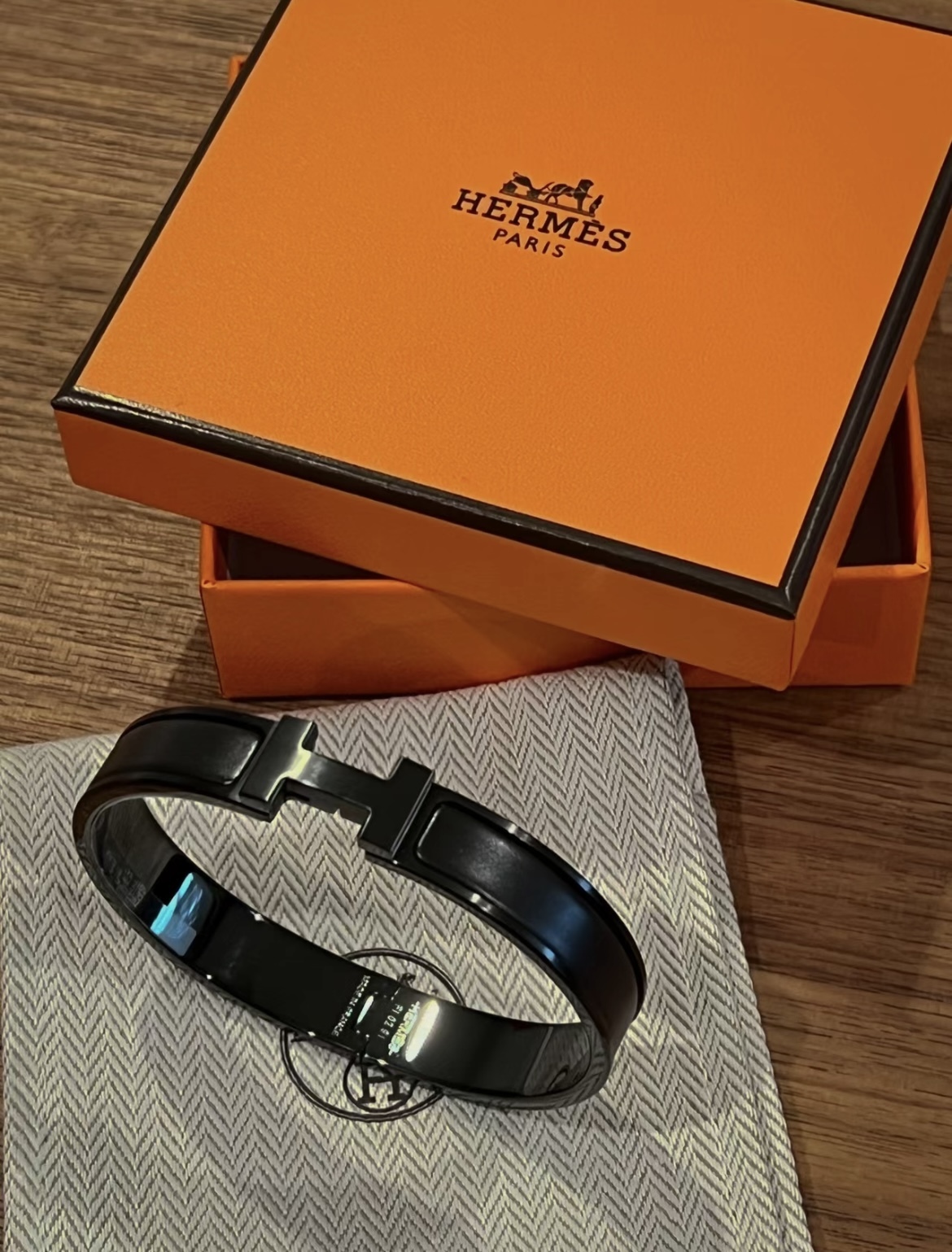 HERMES ソーブラック☆ブレスレット 《クリックHH》 (HERMES/バングル