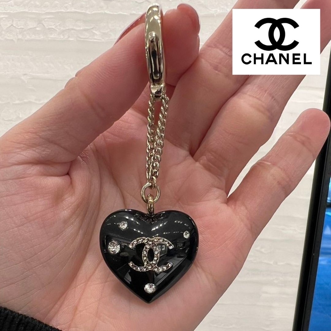 CHANEL】シャネル☆チャーム付きキーリングハートキーホルダー (CHANEL
