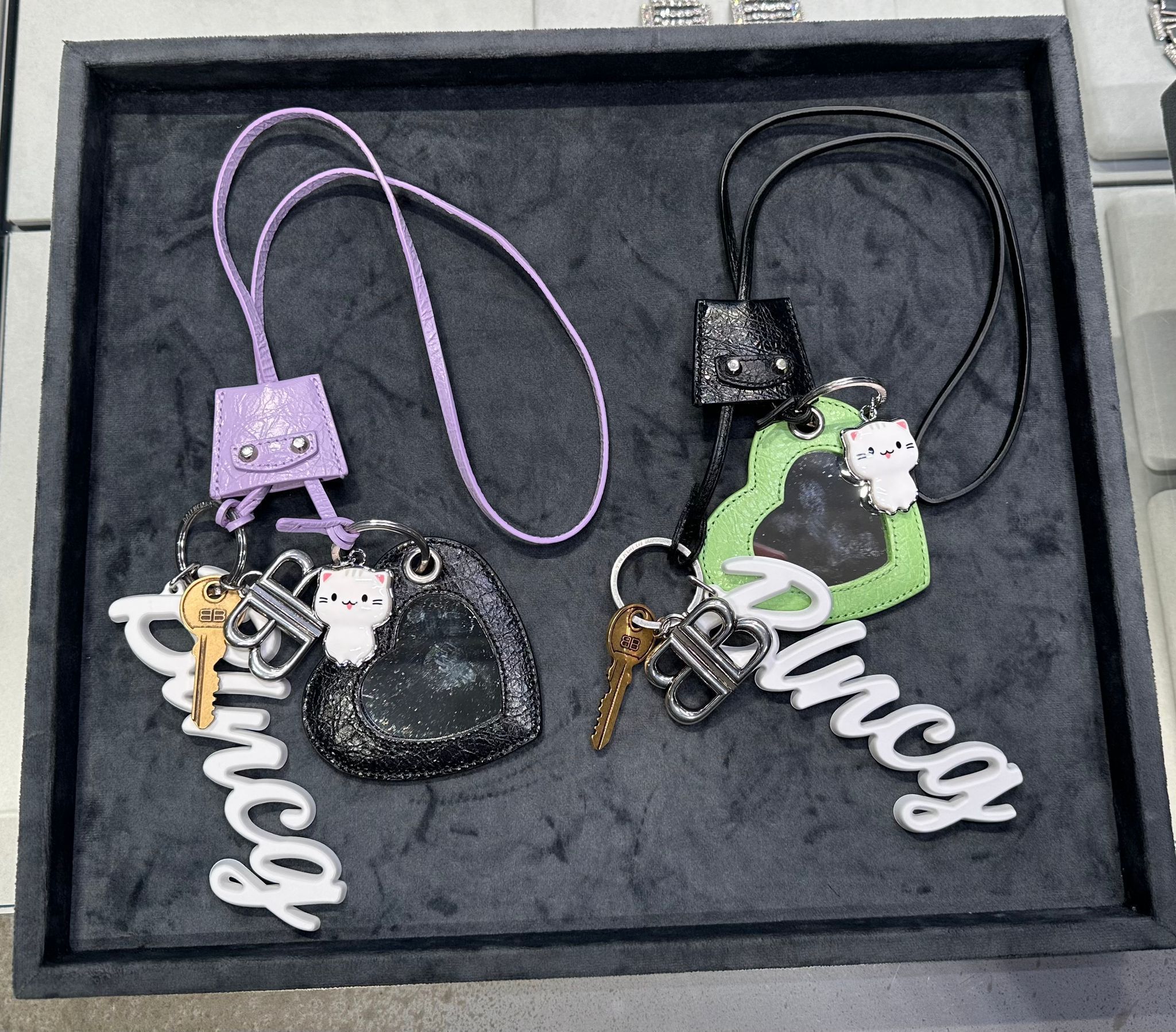 24SS】BALENCIAGA Le City チャーム ハート キーリング ロゴ