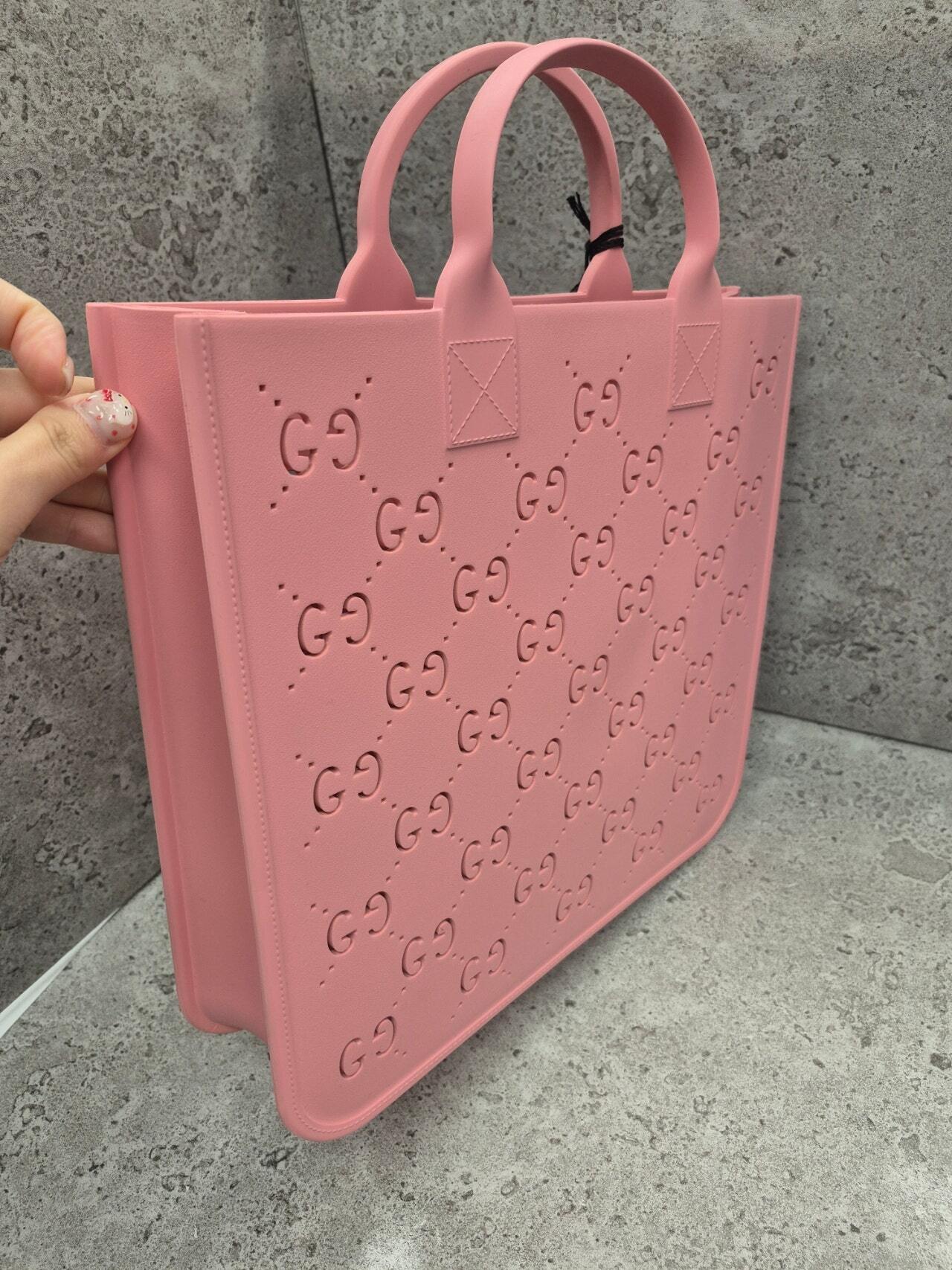 GUCCI グッチ GG ラバー トートバッグ ピンク PINK 679365 5817 (GUCCI