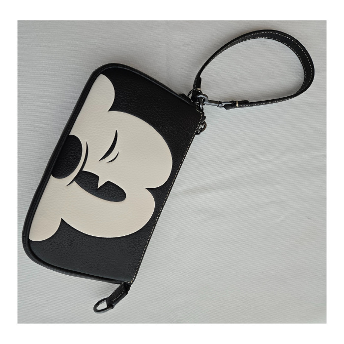 ☆COACH x Disney☆限定コラボ☆Nolita 19/ウインクミッキー☆ (Coach