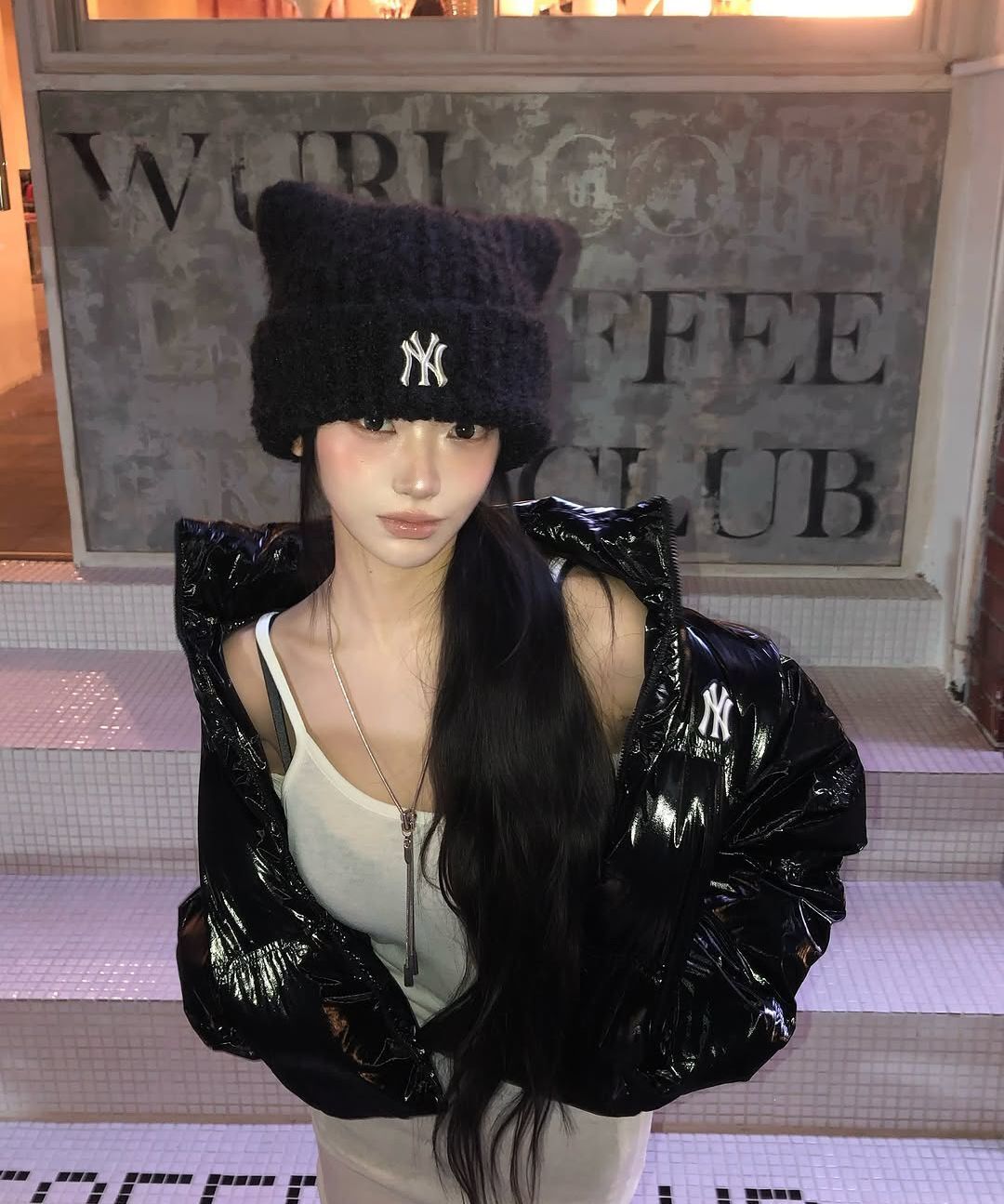 aespaカリナ着用☆MLB Plush Meow Beanie 猫耳ニット帽 黒 (MLB Korea