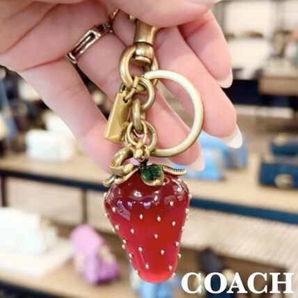 いちご Coach(コーチ) - ブランド通販のBUYMA
