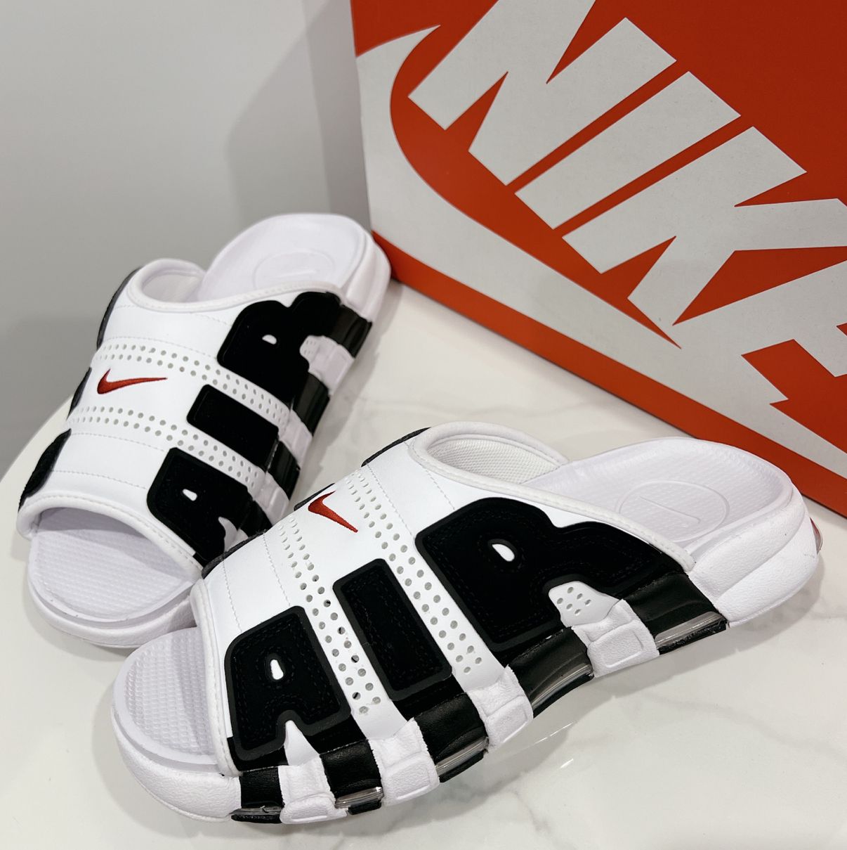 2024年の新色も登場】Nike(ナイキ)のAir More Uptempo(モアテン