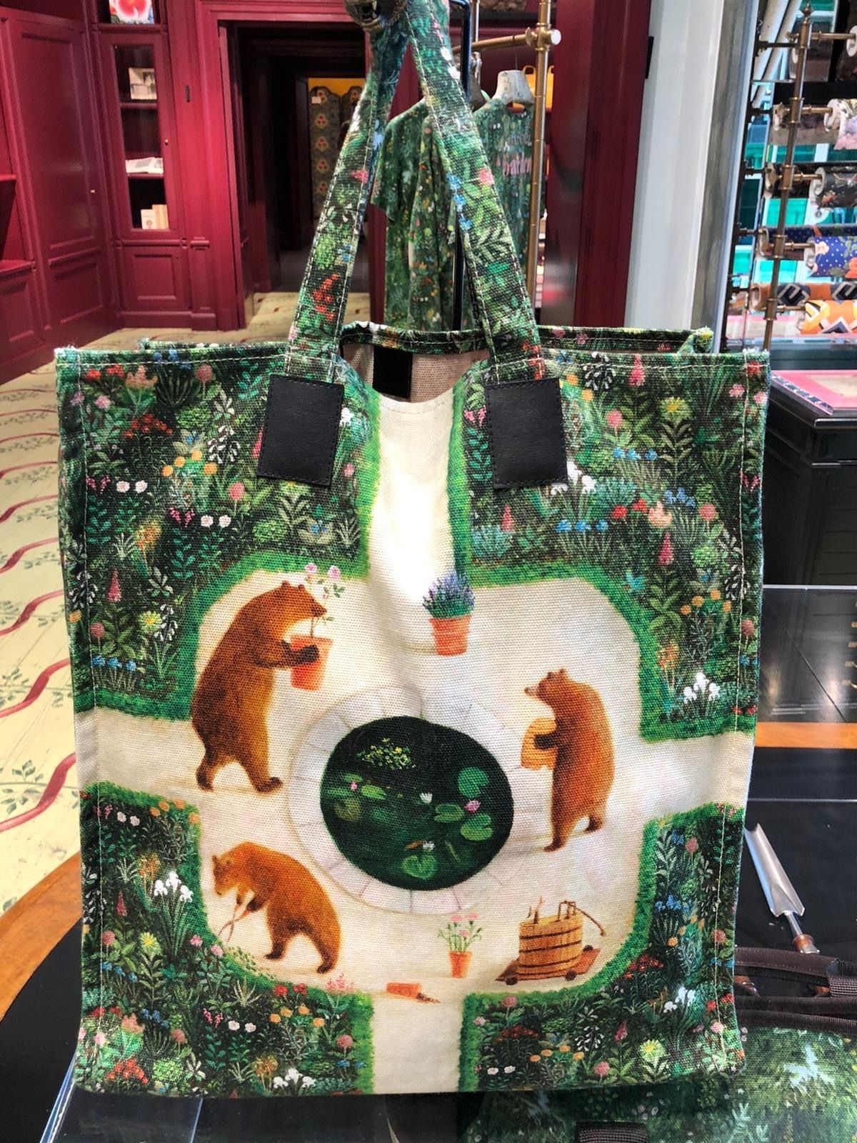 GUCCI グッチ ガーデン コラボ トートバックcanvas Menagerie (GUCCI