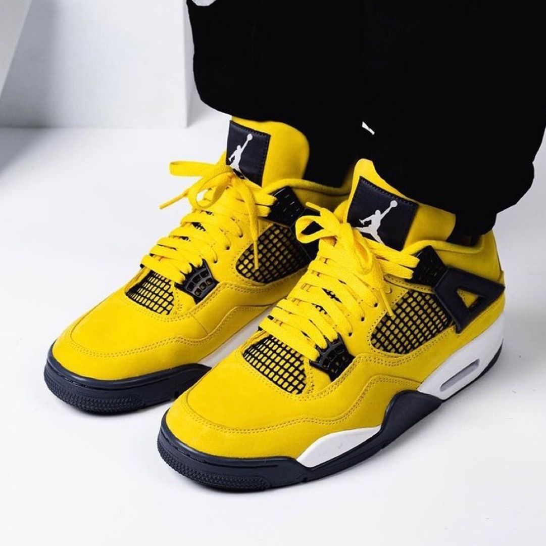 Nike Air Jordan 4 TOUR YELLOW エアジョーダン4 ツアーイエロー (Nike