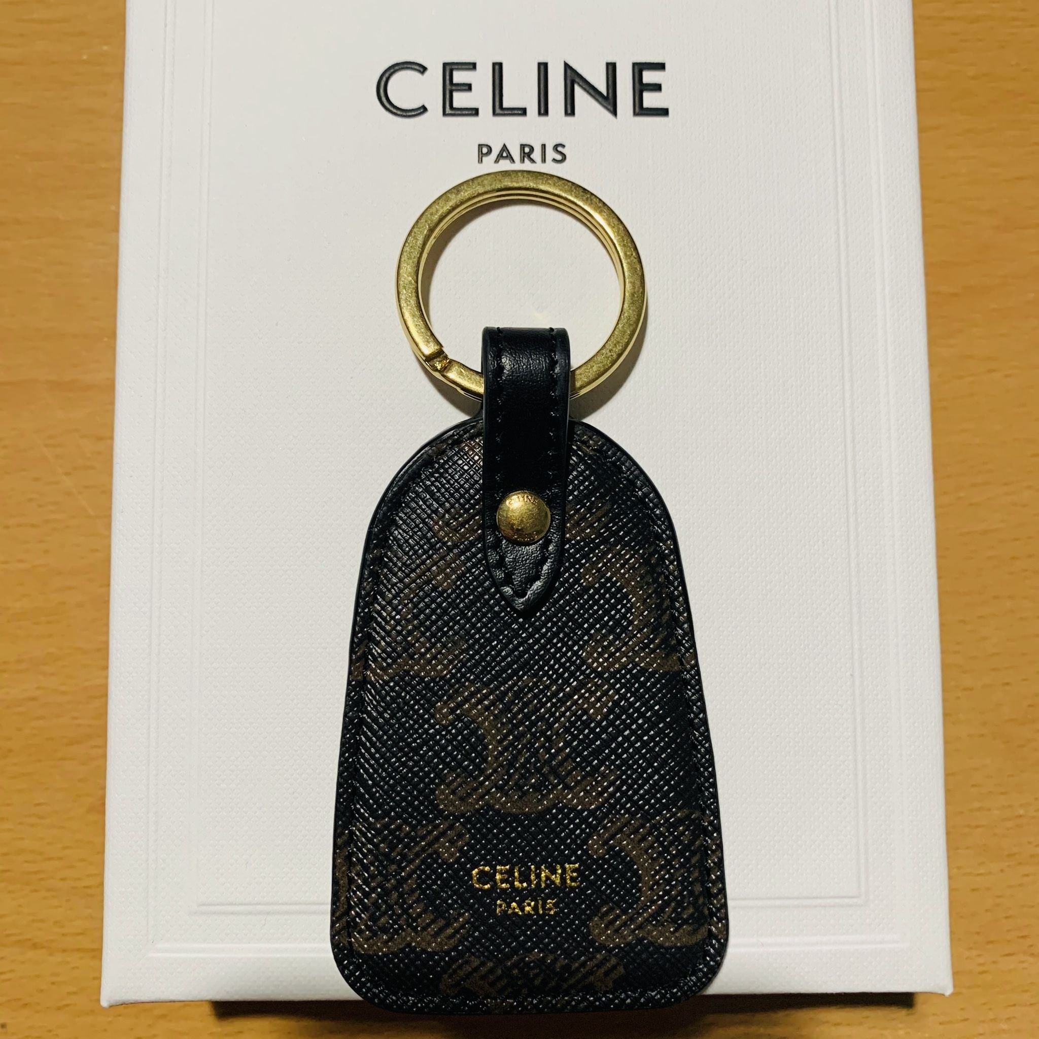 人気上昇中【CELINE】 キャンバス&カーフスキン キーホルダー