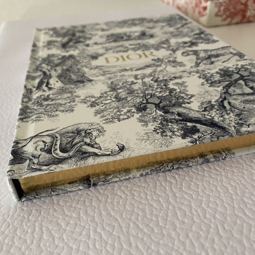 ギフトに/すぐ届く】 DIOR ディオール ラージノートブック (Dior/手帳