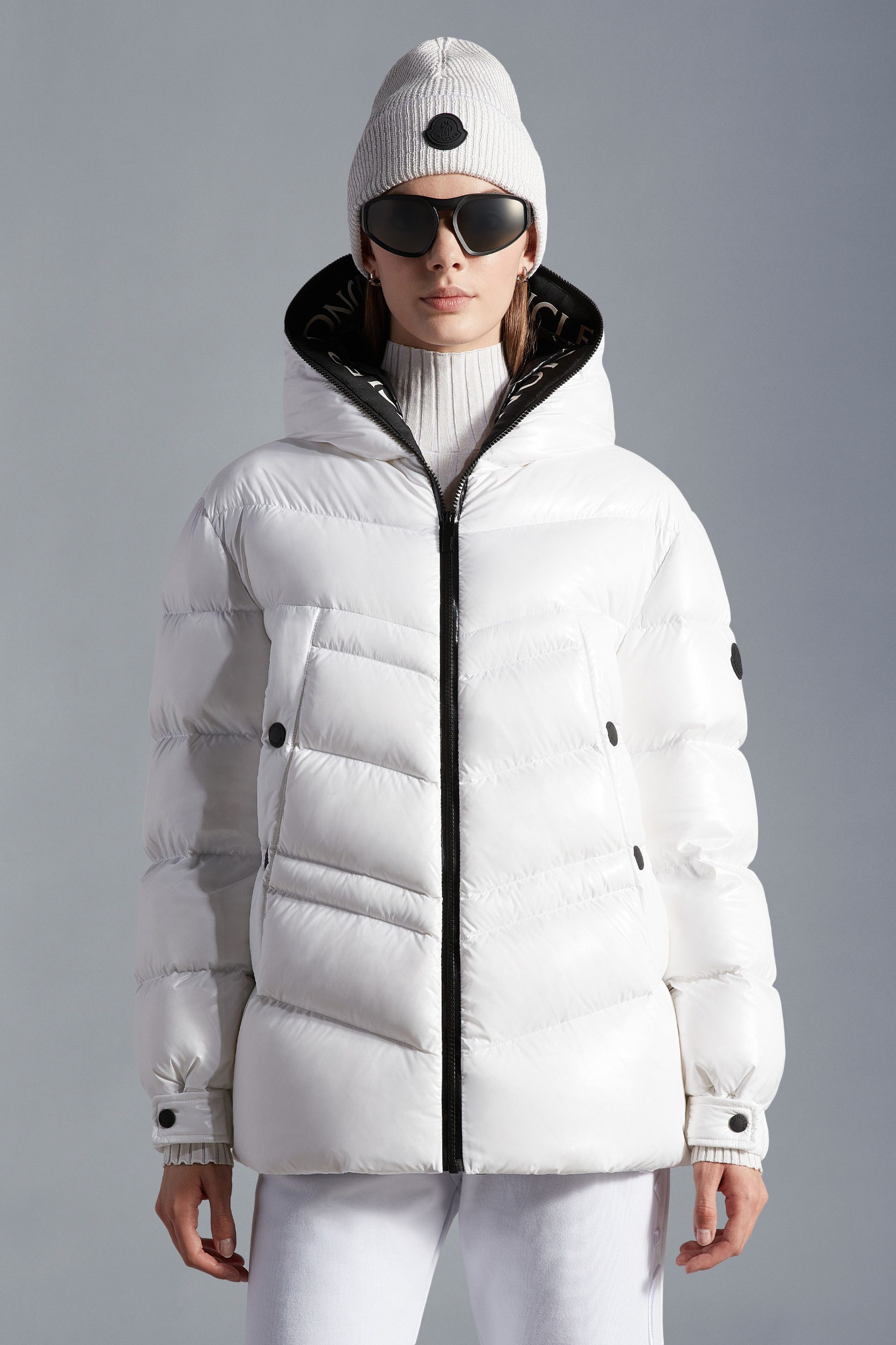 MONCLER2022/23秋冬新作 フード付きダウンジャケット CLAIR (MONCLER