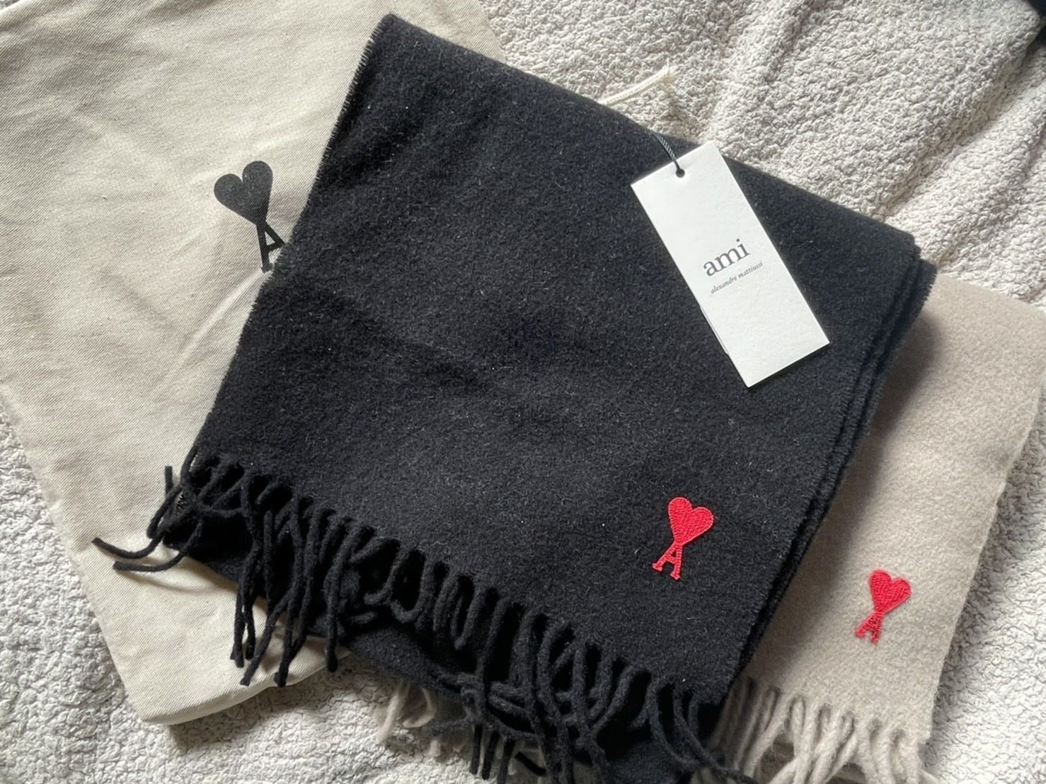 限定セール！AMIPARIS クラシックスカーフ マフラー ウール100 (AMI