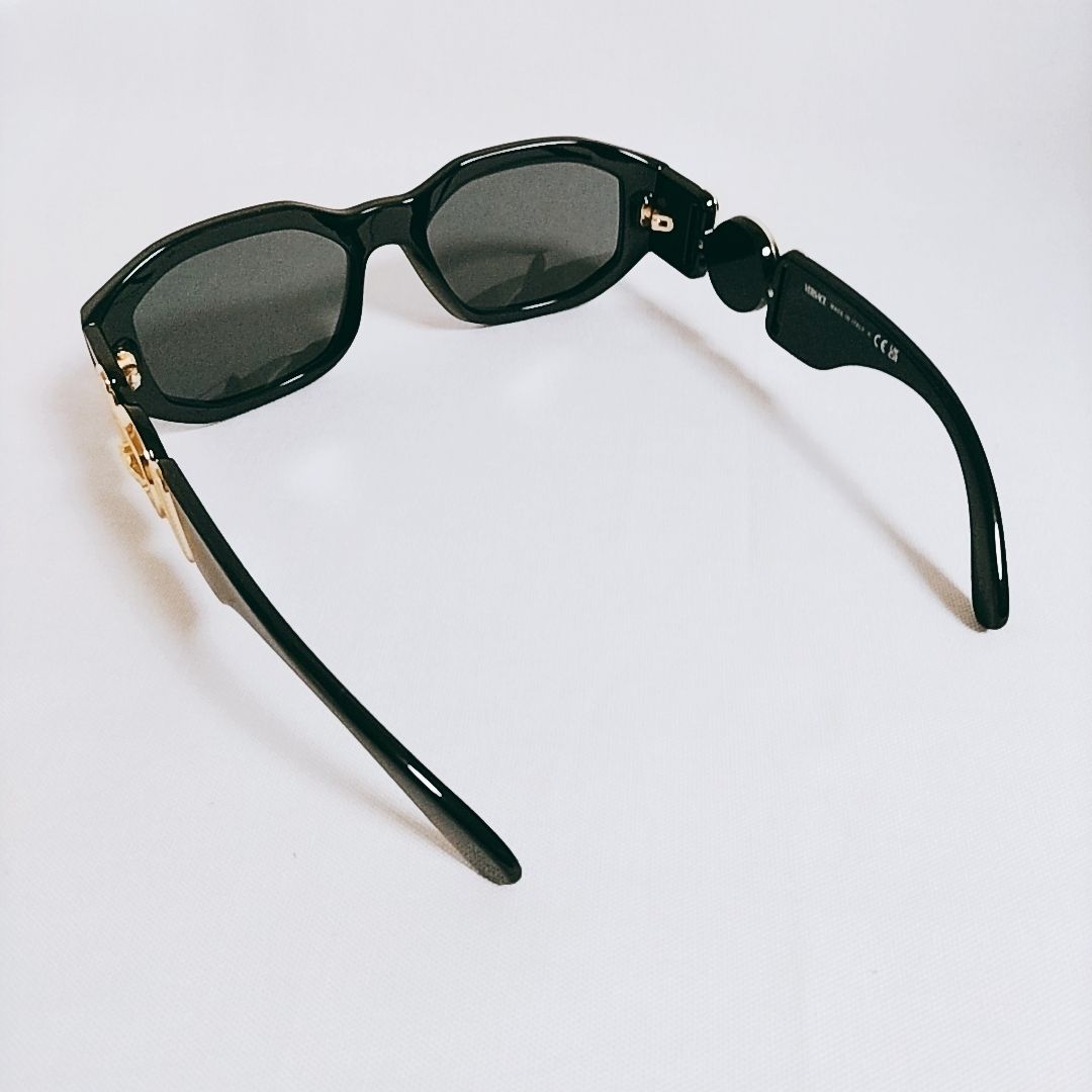 送料関税無料☆VERSACE ブラック メドゥーサ ビギー サングラス