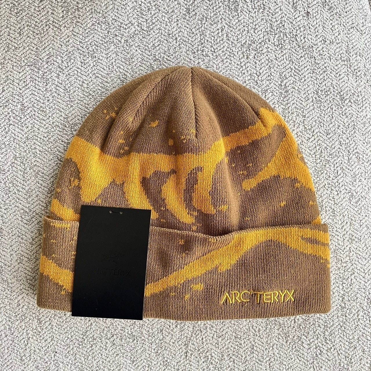 軽量◎ロゴ ニット帽【Arc'Teryx】グロットトーク GROTTO TOQUE (ARC
