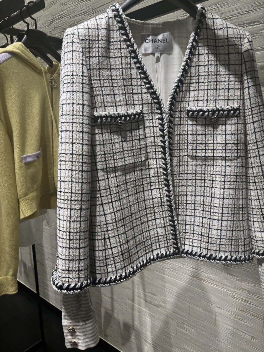 24C☆エレガントなデザイン】 CHANEL ツイード ジャケット (CHANEL