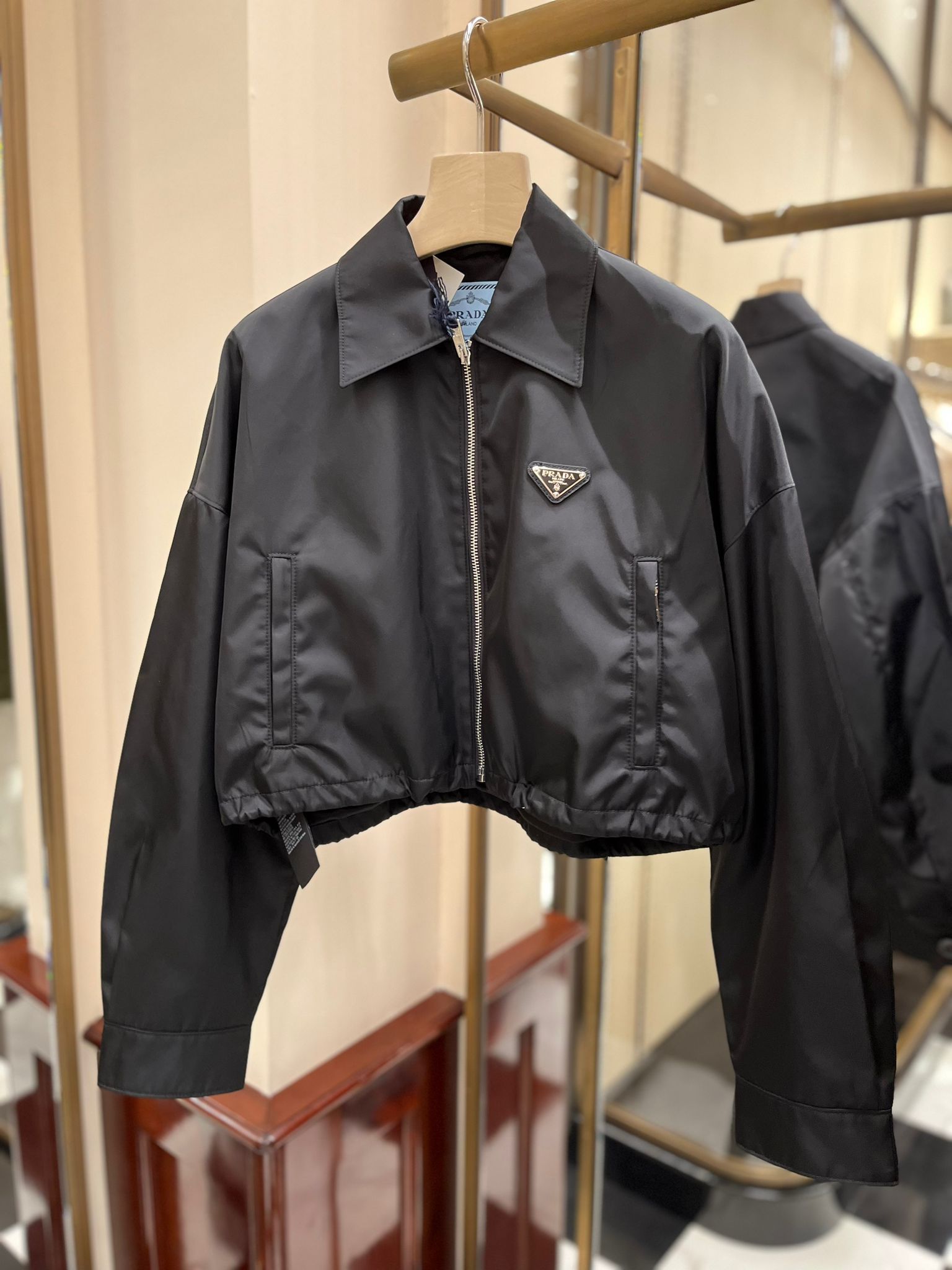 PRADA【入手困難】☆Re-Nylon☆クロップド ブルゾンジャケット (PRADA