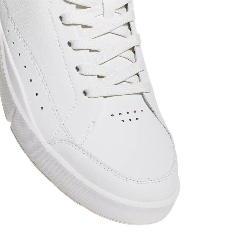 On【オン】テニスシューズからインスパイア！ スニーカー 白 (On