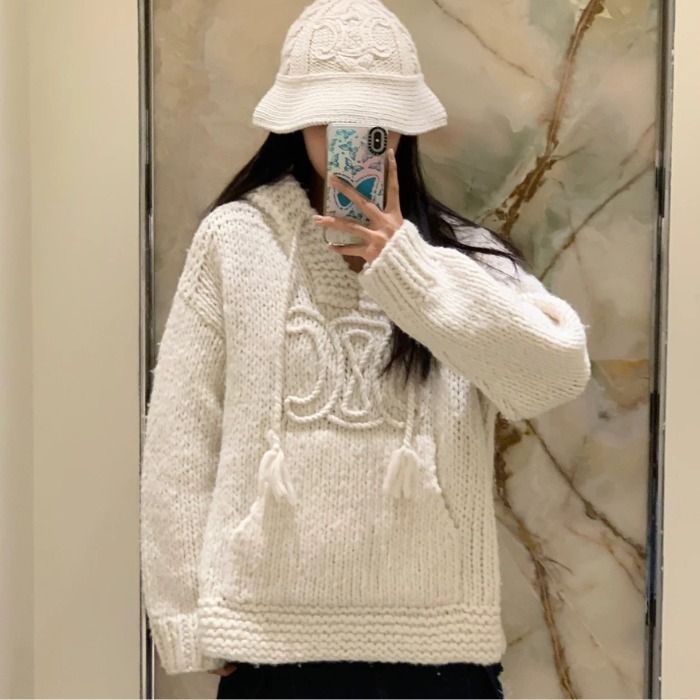 ☆Celine☆フード付きプルオーバーニットパーカー (CELINE/ニット