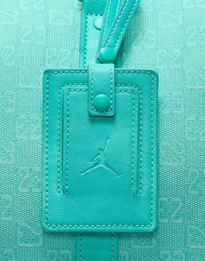 Nike Jordan ティファニーブルー登場! モノグラムダッフル (25L) (Nike