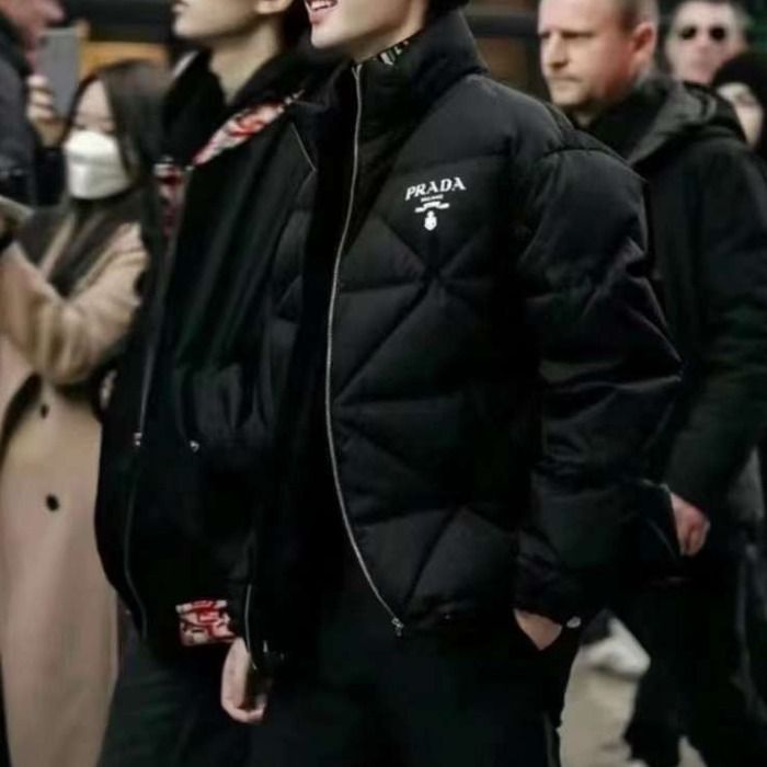 ☆Prada☆Re-Nylon ダウンジャケット (PRADA/ダウンジャケット) SGB803