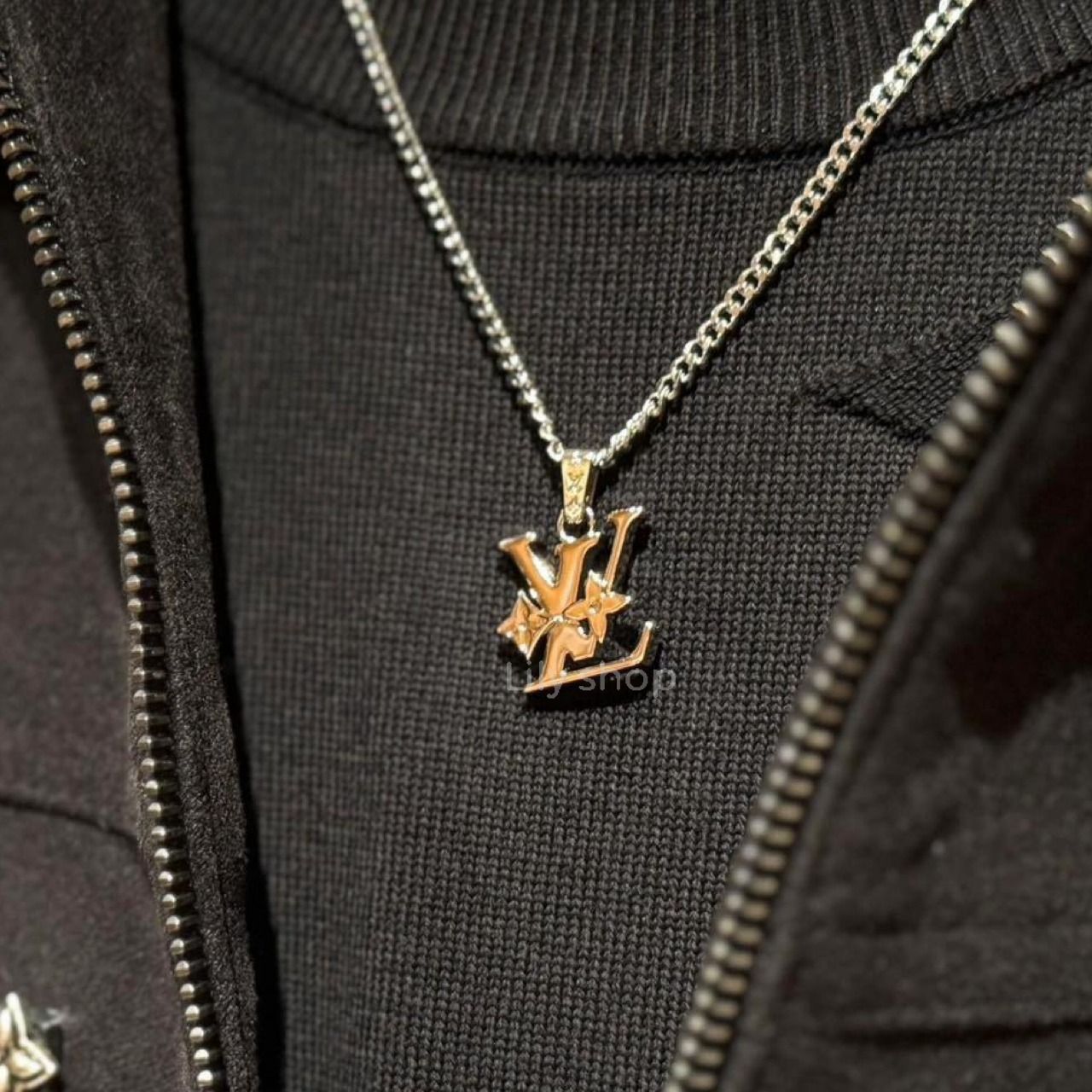 ギフトに嬉しい♡【Louis Vuitton】ネックレス (Louis Vuitton