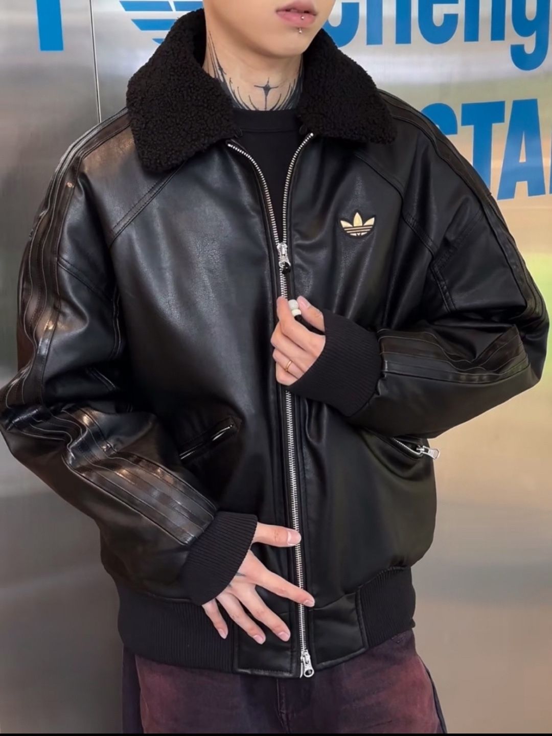 ADIDAS】Originals SS2025 フェイクレザージャケット☆追跡可 (adidas