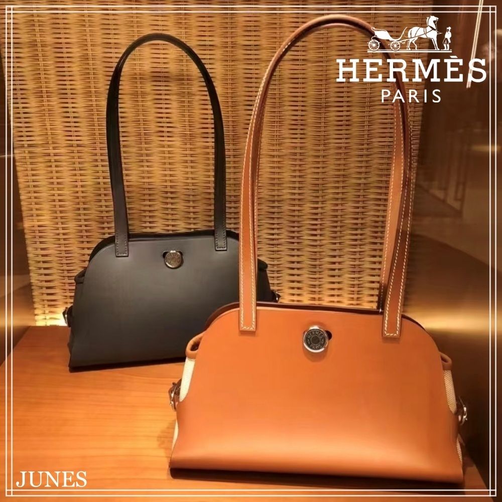 オシャレなマストアイテム【HERMES】タブリエセリエハンドバッグ