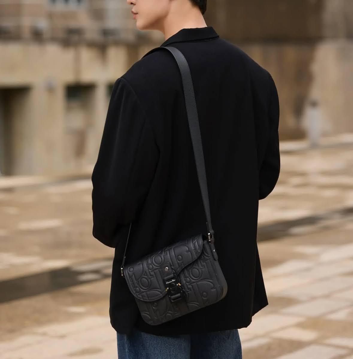 上質レザー メンズDIOR メッセンジャーバッグ (Dior/ショルダーバッグ