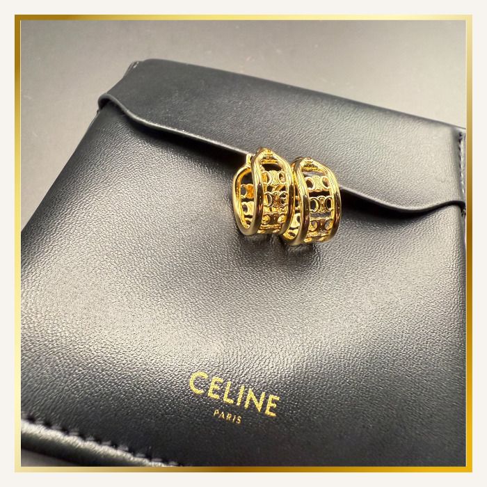 CELINE トリオンフ マルチフープ ピアス ゴールドフィニッシュ (CELINE
