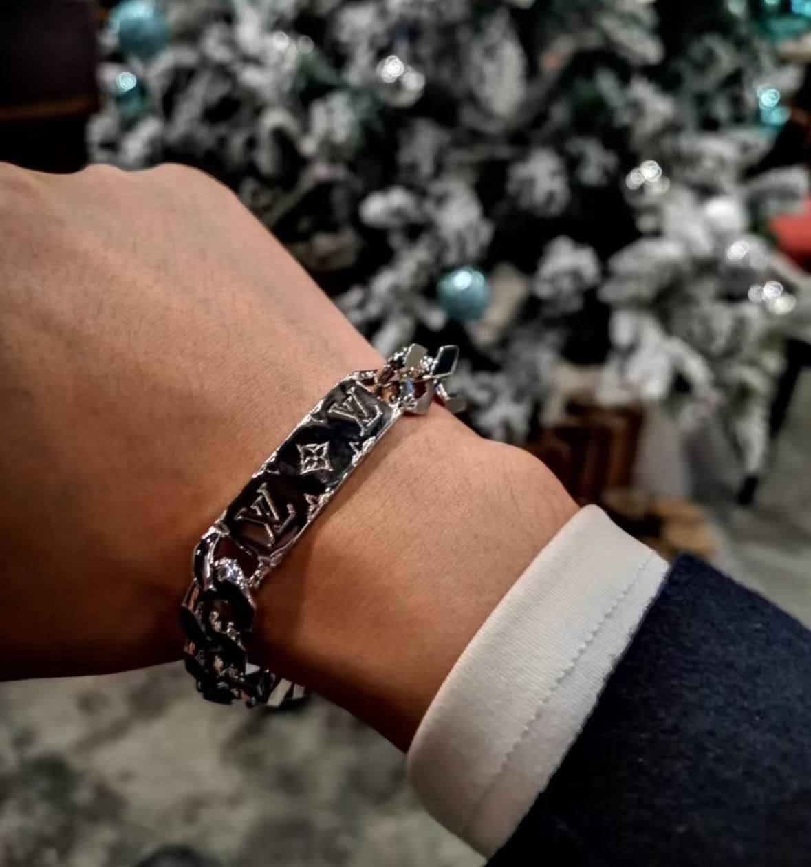 お洒落メンズ♪ LouisVuitton チェーンブレスレット (Louis Vuitton