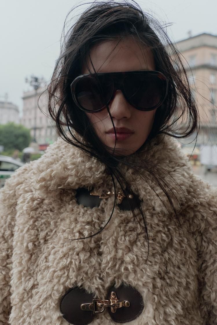 ZARA】トグルボタン フェイクファージャケット | 4968/250/704 (ZARA