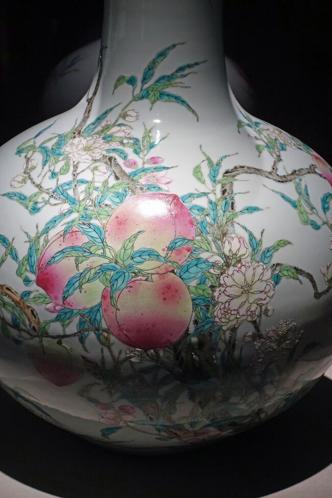 中国美術品 堆朱 龍と鳳凰文様皿 台湾国立故宮博物館 中国美術品