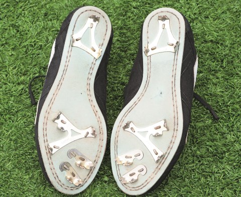 ロッテ・岡田幸文を支えるゼットのスパイク | 野球コラム - 週刊ベース