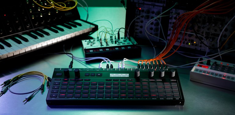 SQ-64 - POLY SEQUENCER | KORG (USA)