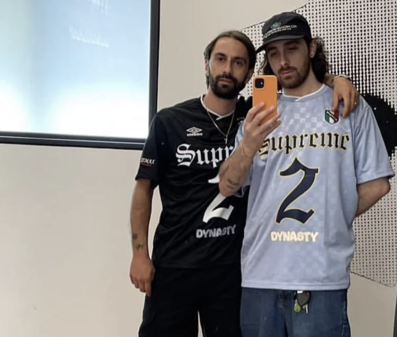 Supreme】本日発売！2022SSシーズンラストWeek20はサッカー祭り