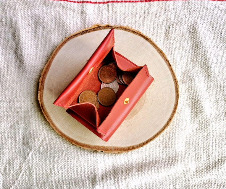 イタリアンレザー】身軽にキマる♪手縫いの三つ折り財布（革/ミニ財布