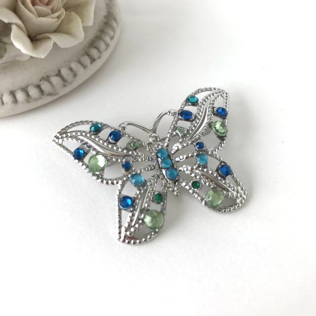蝶 ブローチ ブルー/グリーン バタフライ チョウ | iichi 日々の暮らし
