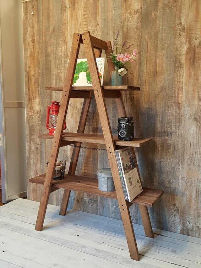 ラダーシェルフ (脚立のラック）受注生産 | iichi 日々の暮らしを