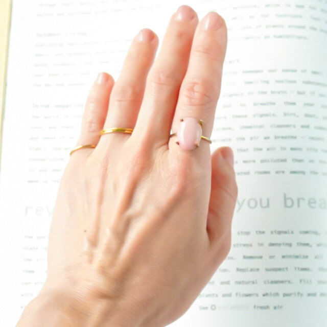 ミルキーカラーのピンクオパール 天然石 大粒 一点物 リング 指輪