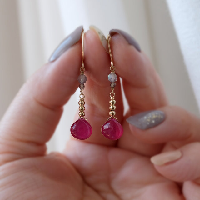 ちか☺︎ 1点作品☆ 希少石 宝石質ルビーピアス イヤリングに変更可能