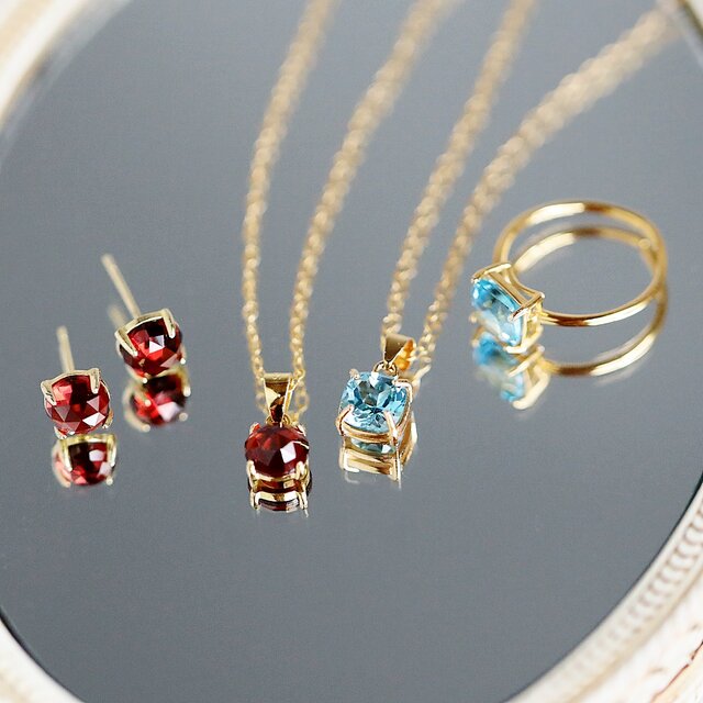 大粒スイスブルートパーズ 青い海のスクエアリング｜フリーサイズ