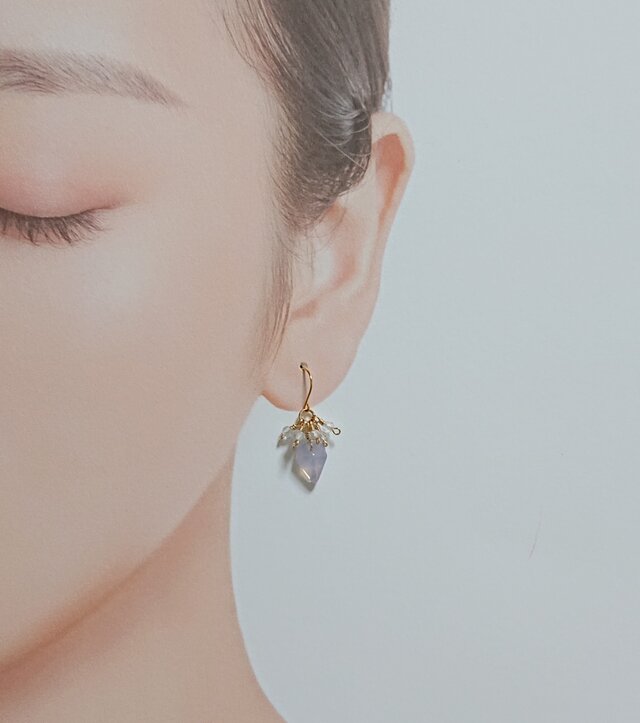 14kgf☆天然石スコロライト（ラベンダークォーツ）デザインピアス