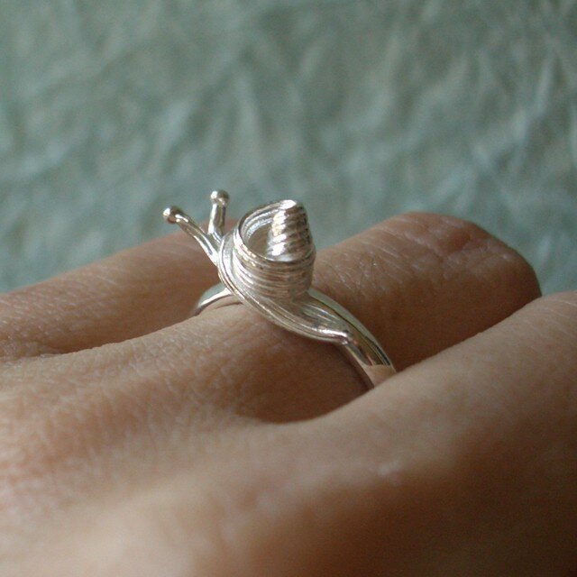 カタツムリのリング 【受注制作】 | iichi 日々の暮らしを心地よくする